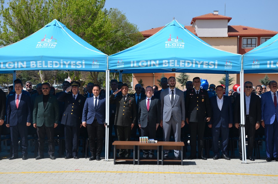 İLÇEMİZDE 23NİSAN ULUSAL EGEMENLİK VE ÇOCUK BAYRAMI KUTLANDI.