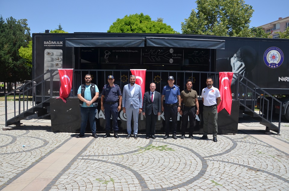 Narkotik Eğitim Tırı İlçemizde